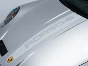 Porsche 911 (2023) thumbnail 14