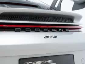 Porsche 911 (2023) thumbnail 22