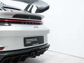Porsche 911 (2023) thumbnail 23