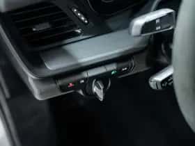 Porsche 911 (2023) thumbnail 34