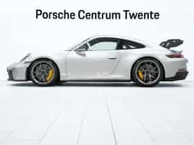 Porsche 911 (2023) thumbnail 5