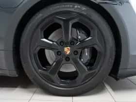 Porsche Taycan (2021) thumbnail 11