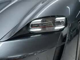 Porsche Taycan (2021) thumbnail 14