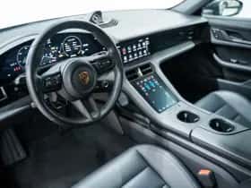 Porsche Taycan (2021) thumbnail 22