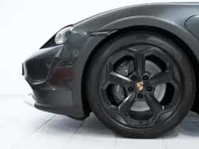 Porsche Taycan (2021) thumbnail 6