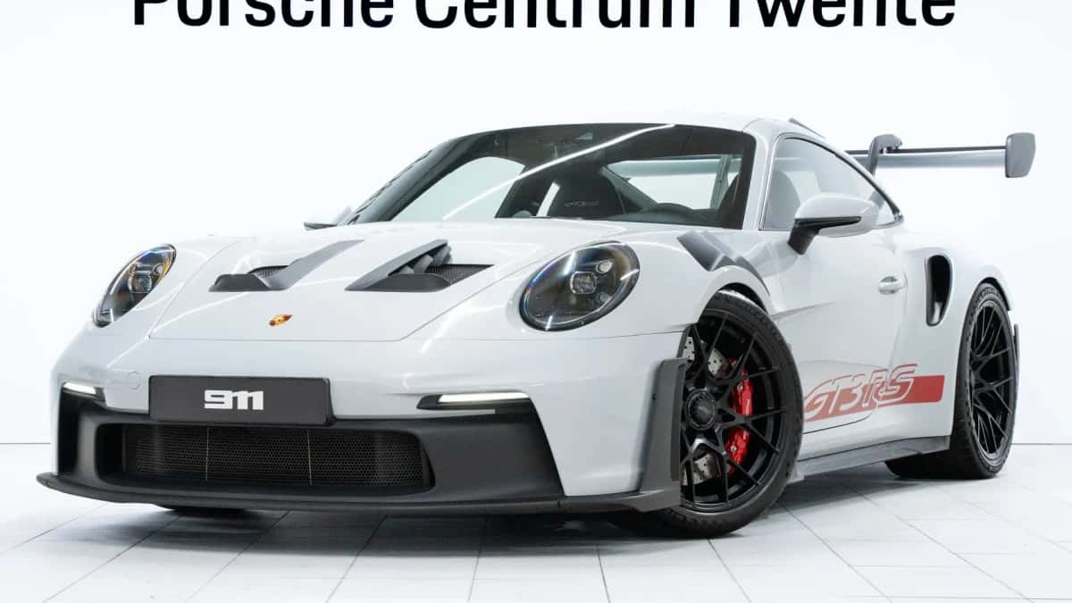 Porsche 911 (2023) — foto 1