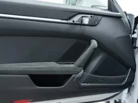 Porsche 911 (2023) thumbnail 28