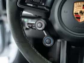 Porsche 911 (2023) thumbnail 34