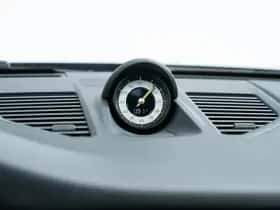 Porsche 911 (2023) thumbnail 36