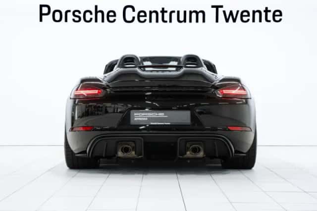 Porsche 718 (2022) thumbnail 4