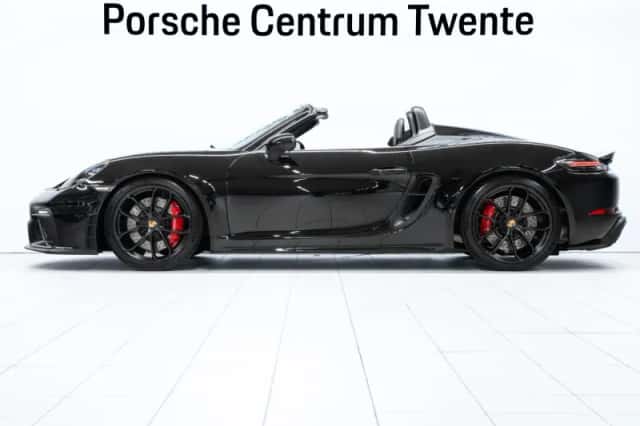 Porsche 718 (2022) thumbnail 5