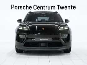 Porsche Macan (2024) thumbnail 2