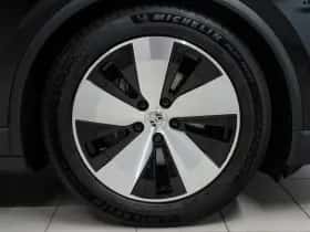 Porsche Macan (2024) thumbnail 11