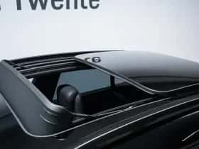 Porsche Macan (2024) thumbnail 15