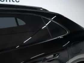 Porsche Macan (2024) thumbnail 16