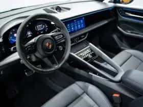 Porsche Macan (2024) thumbnail 20