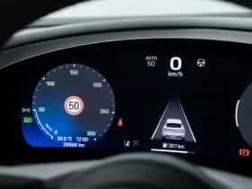 Porsche Macan (2024) thumbnail 33