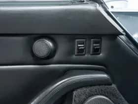 Porsche 911 (1995) thumbnail 26
