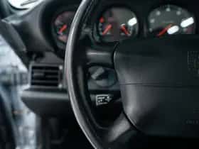 Porsche 911 (1995) thumbnail 34