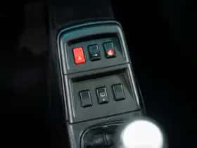 Porsche 911 (1995) thumbnail 39