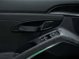 Porsche Cayman (2016) thumbnail 30