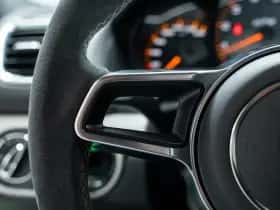 Porsche Cayman (2016) thumbnail 33
