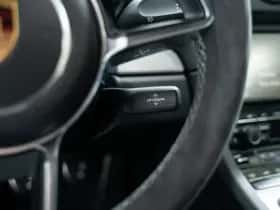 Porsche Cayman (2016) thumbnail 35