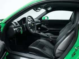 Porsche Cayman (2016) thumbnail 7