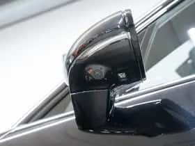 Porsche Panamera (2024) thumbnail 16