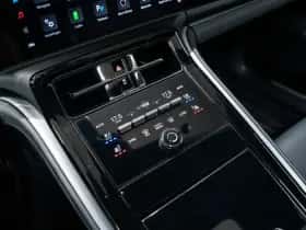 Porsche Panamera (2024) thumbnail 46