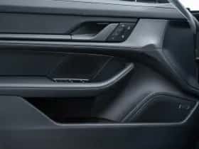Porsche Taycan (0) thumbnail 22