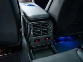 Porsche Taycan (0) thumbnail 31