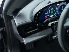 Porsche Taycan (2026) thumbnail 32