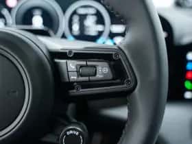 Porsche Taycan (0) thumbnail 36