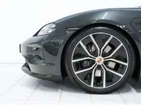 Porsche Taycan (2026) thumbnail 6
