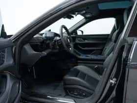 Porsche Taycan (2026) thumbnail 7