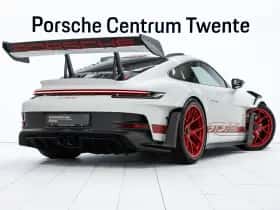 Porsche 911 (2024) thumbnail 3