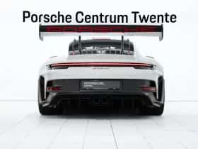 Porsche 911 (2024) thumbnail 4