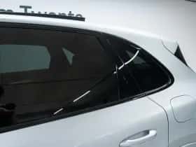 Porsche Cayenne (2026) thumbnail 18