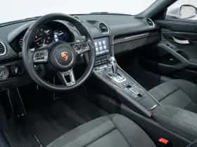 Porsche 718 (2023) thumbnail 23