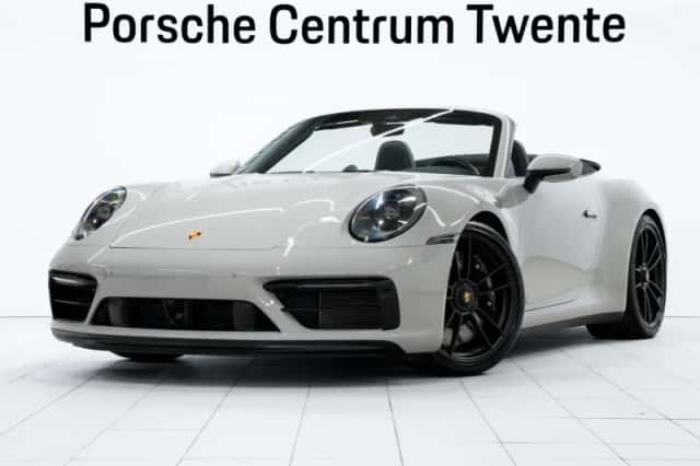 Porsche 911 (2022) thumbnail 1