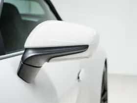 Porsche 911 (2022) thumbnail 16
