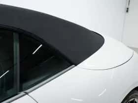 Porsche 911 (2022) thumbnail 18