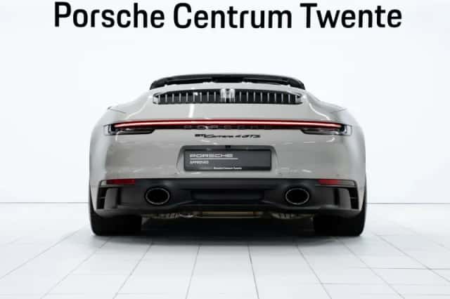 Porsche 911 (2022) thumbnail 4