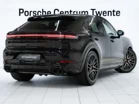 Porsche Cayenne (0) thumbnail 3