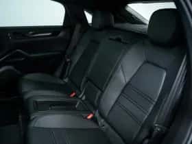 Porsche Cayenne (0) thumbnail 28
