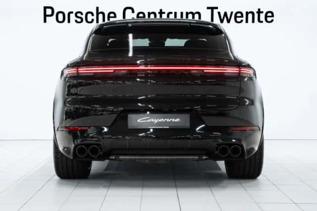 Porsche Cayenne (2026) thumbnail 4