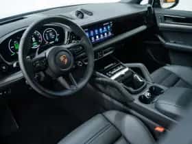 Porsche Cayenne (0) thumbnail 18