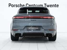 Porsche Cayenne (0) thumbnail 4