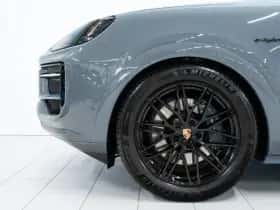 Porsche Cayenne (0) thumbnail 6